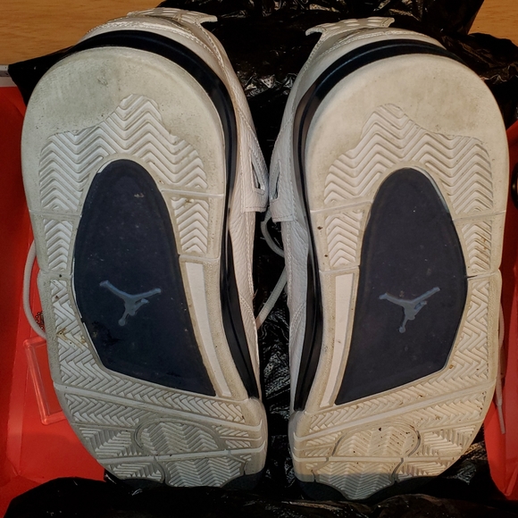 Authentic Jordan Retro 4 LS Send offers - Picture 4 of 8